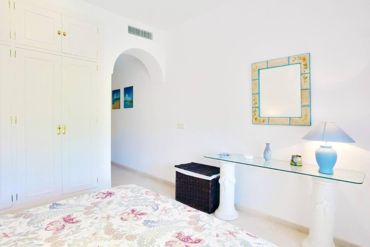 Apartamento entre Marbella y Estepona Exterior foto